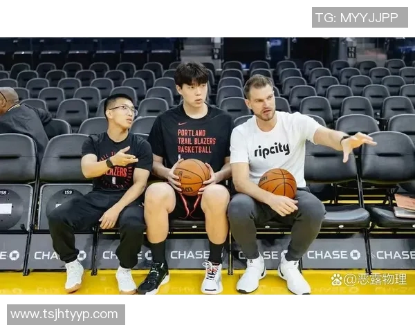 穿背带裤打篮球的明星是谁他在赛场上的表现如何